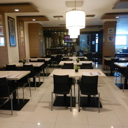 Karsa Utama Hotel Джакарта Екстер'єр фото