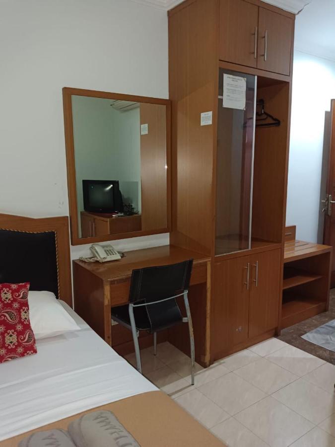 Karsa Utama Hotel Джакарта Екстер'єр фото