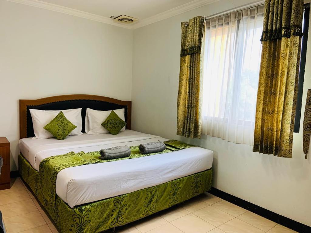 Karsa Utama Hotel Джакарта Екстер'єр фото