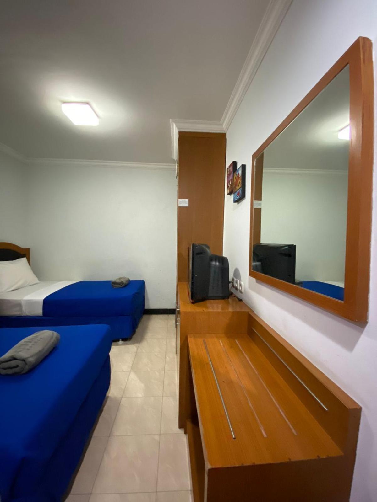 Karsa Utama Hotel Джакарта Екстер'єр фото