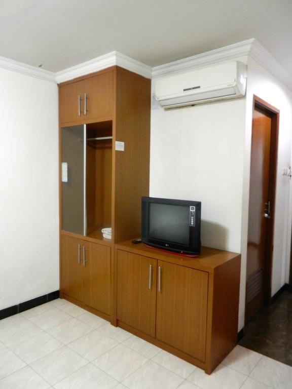 Karsa Utama Hotel Джакарта Номер фото
